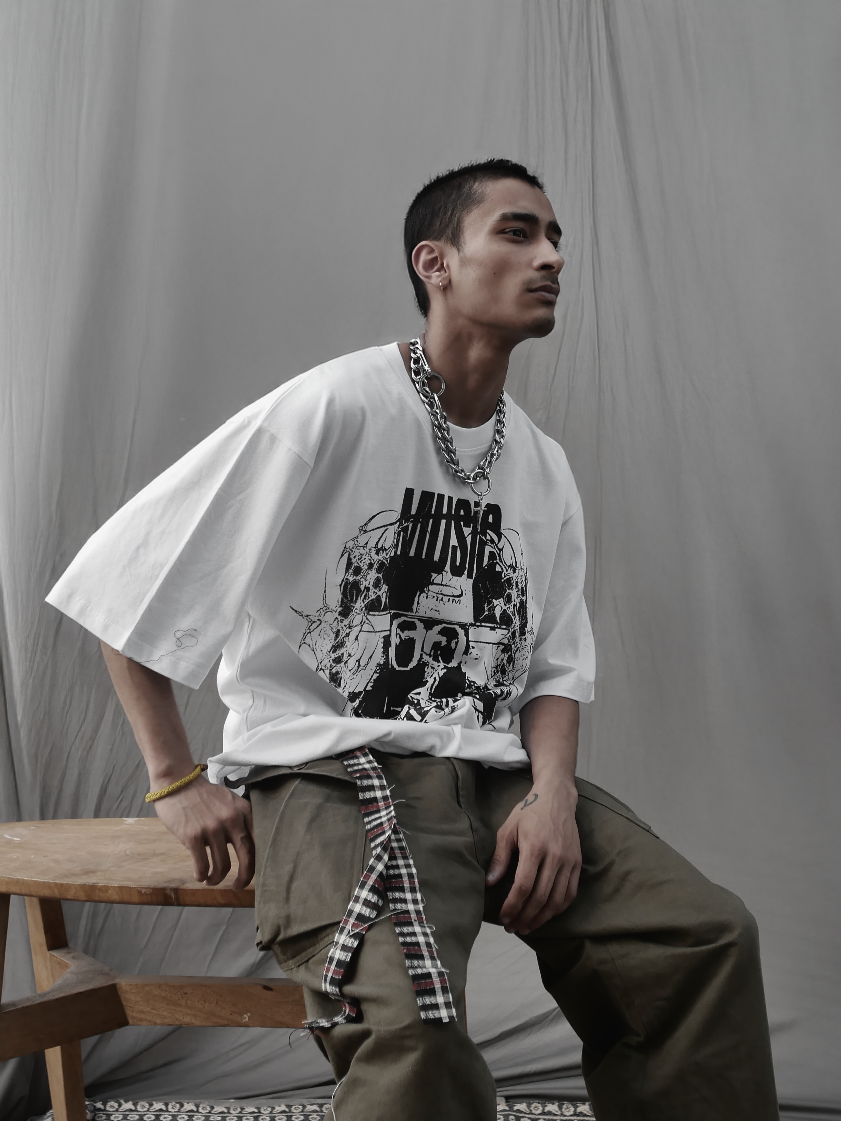 MUSIC_06 – parental advisory oversized tee